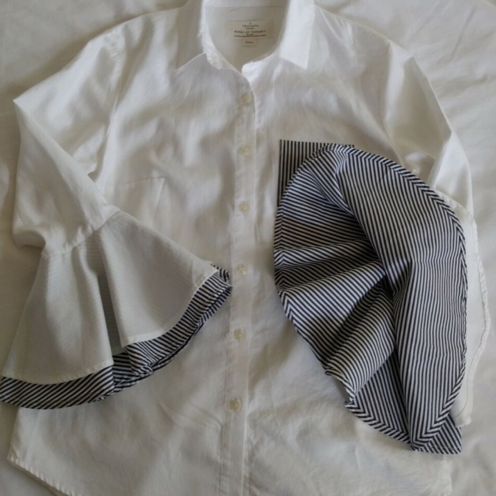 Trovota birds of paradise White Button-Up Shirt with Striped Accents flare sleev